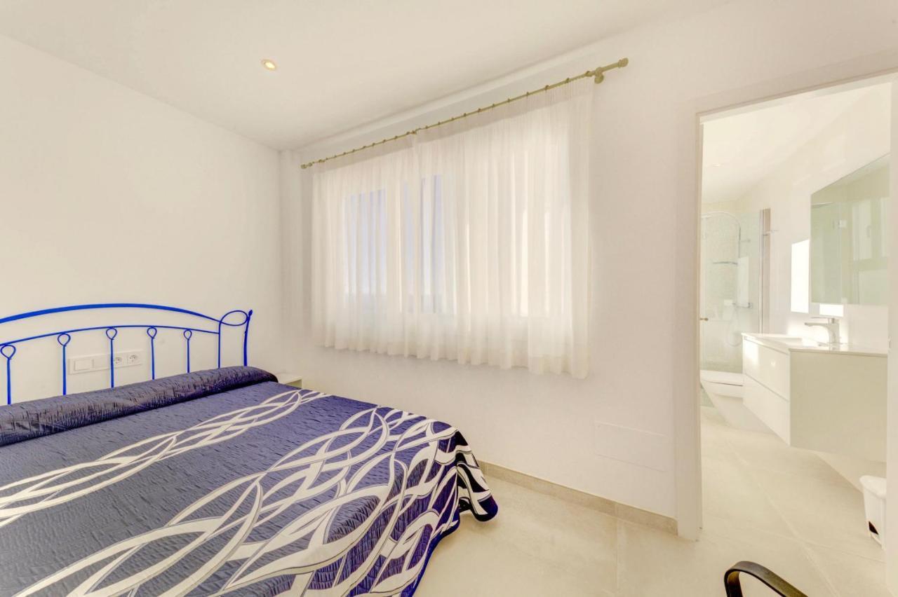 Beachfront Apartment Migjorn Cel By Sealand Villas 콜로니아 산트 호르디 외부 사진